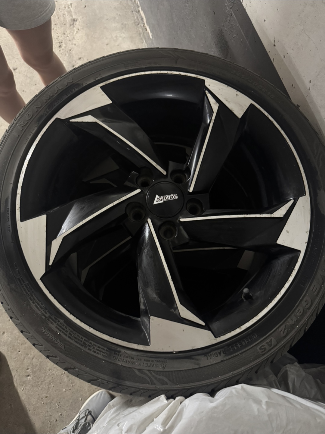 Set of Andros R10 Rims with All-season Tires - 245/40ZR18