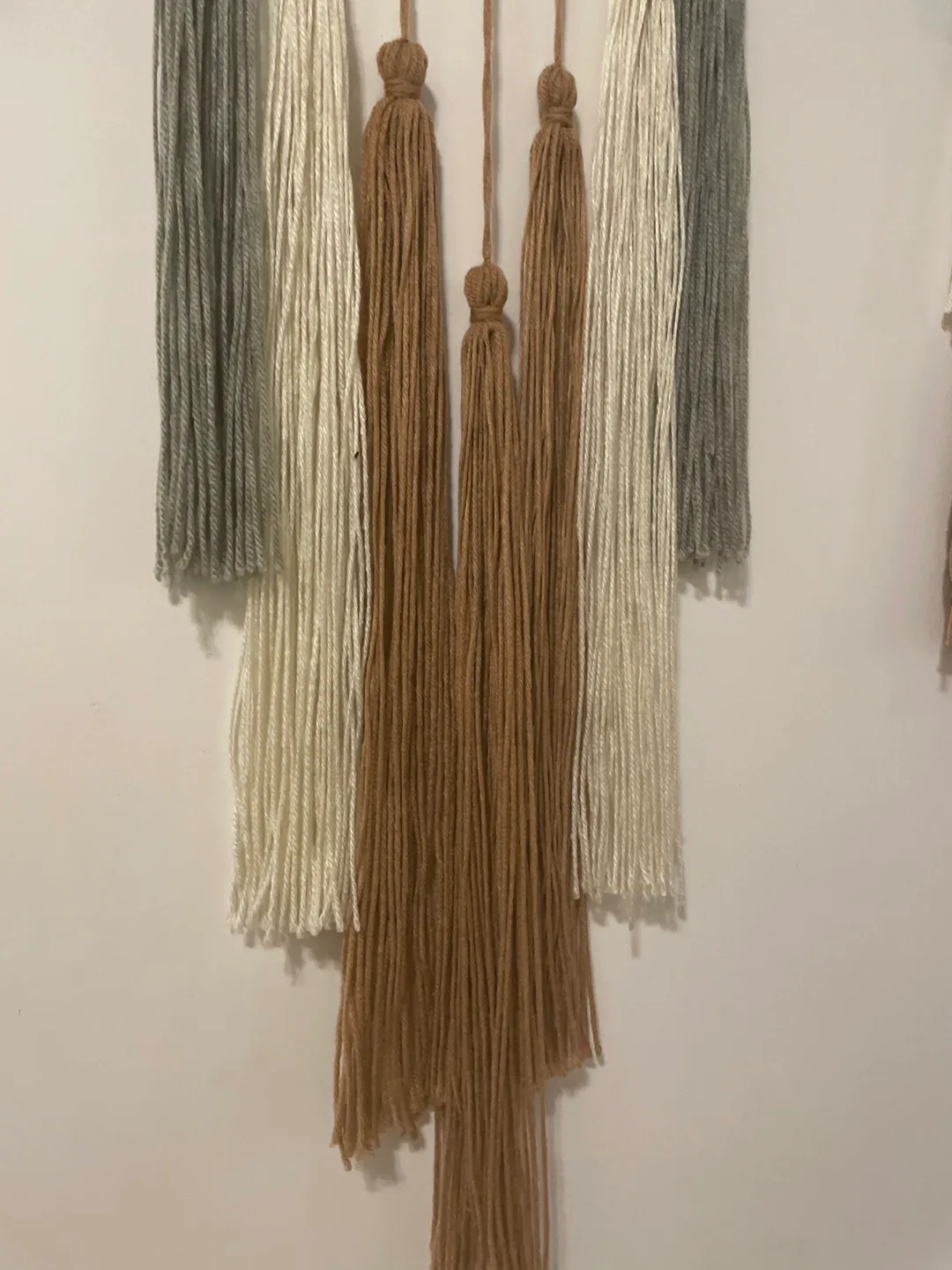 Handmade Yarn Wall Hanging Decor image indicator(2)