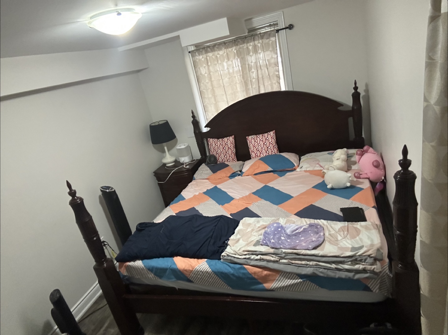 One bedroom Basment