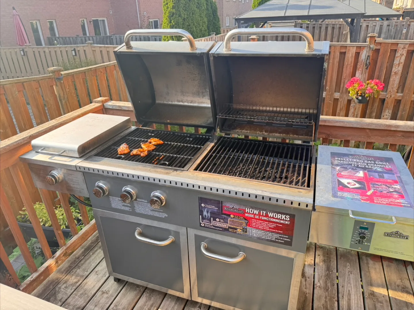 Riverside Grill Pellet BBQ Smoker image indicator(3)