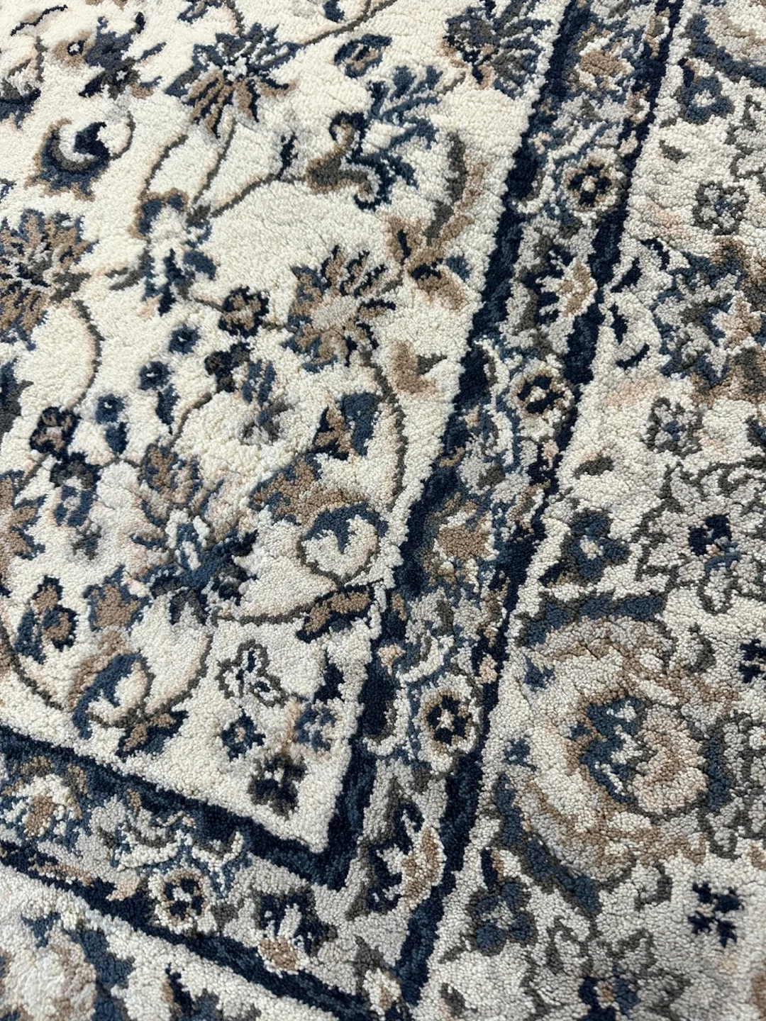 IKEA Valloby Rug 4'4"x6'5" image indicator(2)