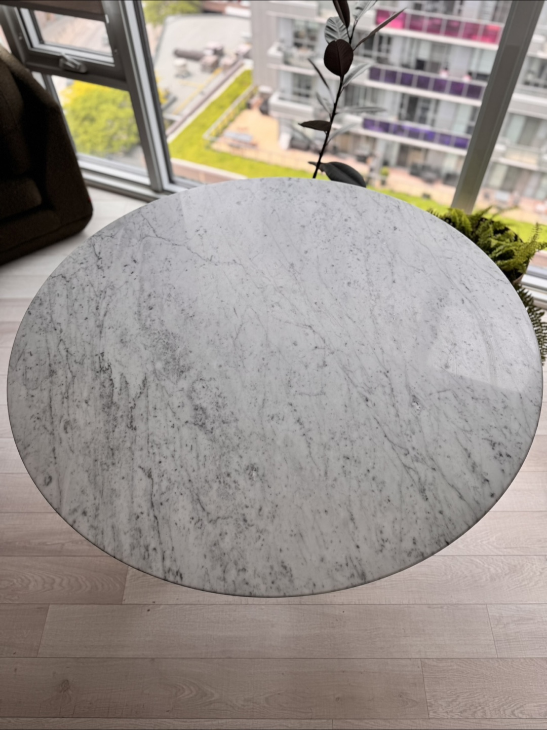 Round Marble Top Tulip Dining Table - photo 2