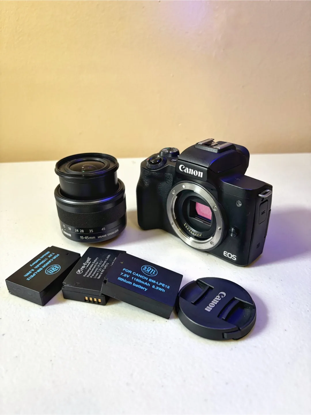 Canon EOS M50 Digital Camera with Lens and accessories thumbnail