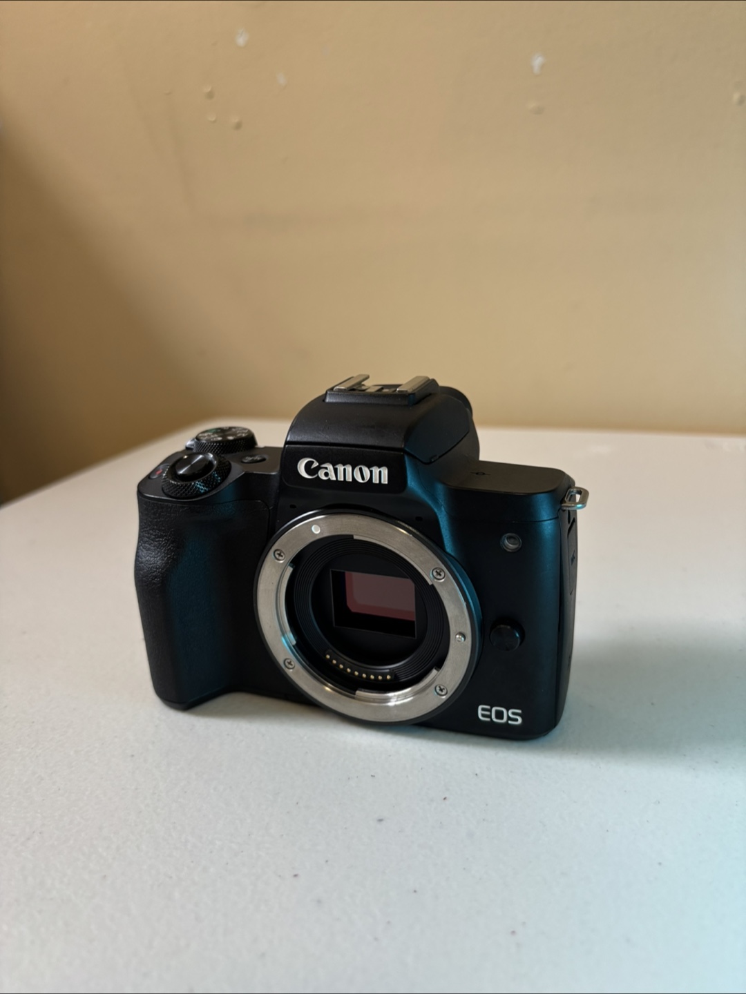 Canon EOS M50 Digital Camera with Lens and accessories - photo 2