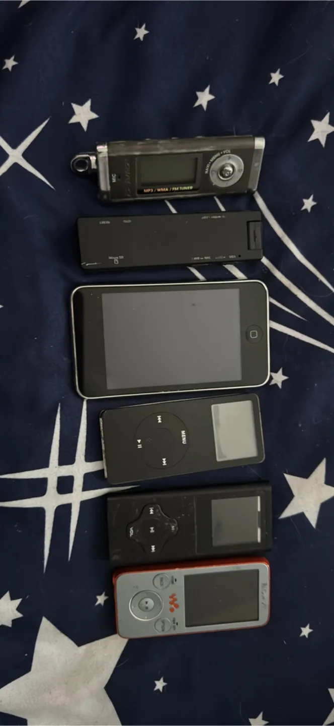 Ipods/MP3 Players thumbnail