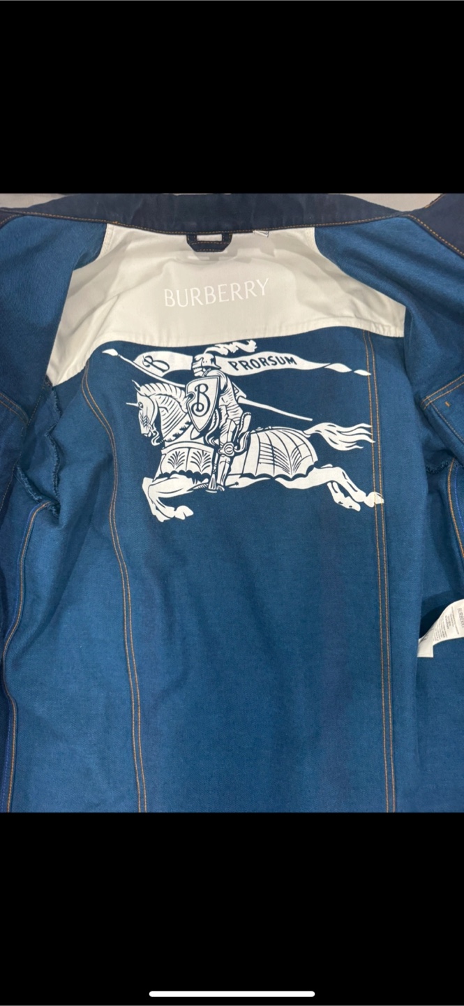 Burberry Denim Jacket - photo 3