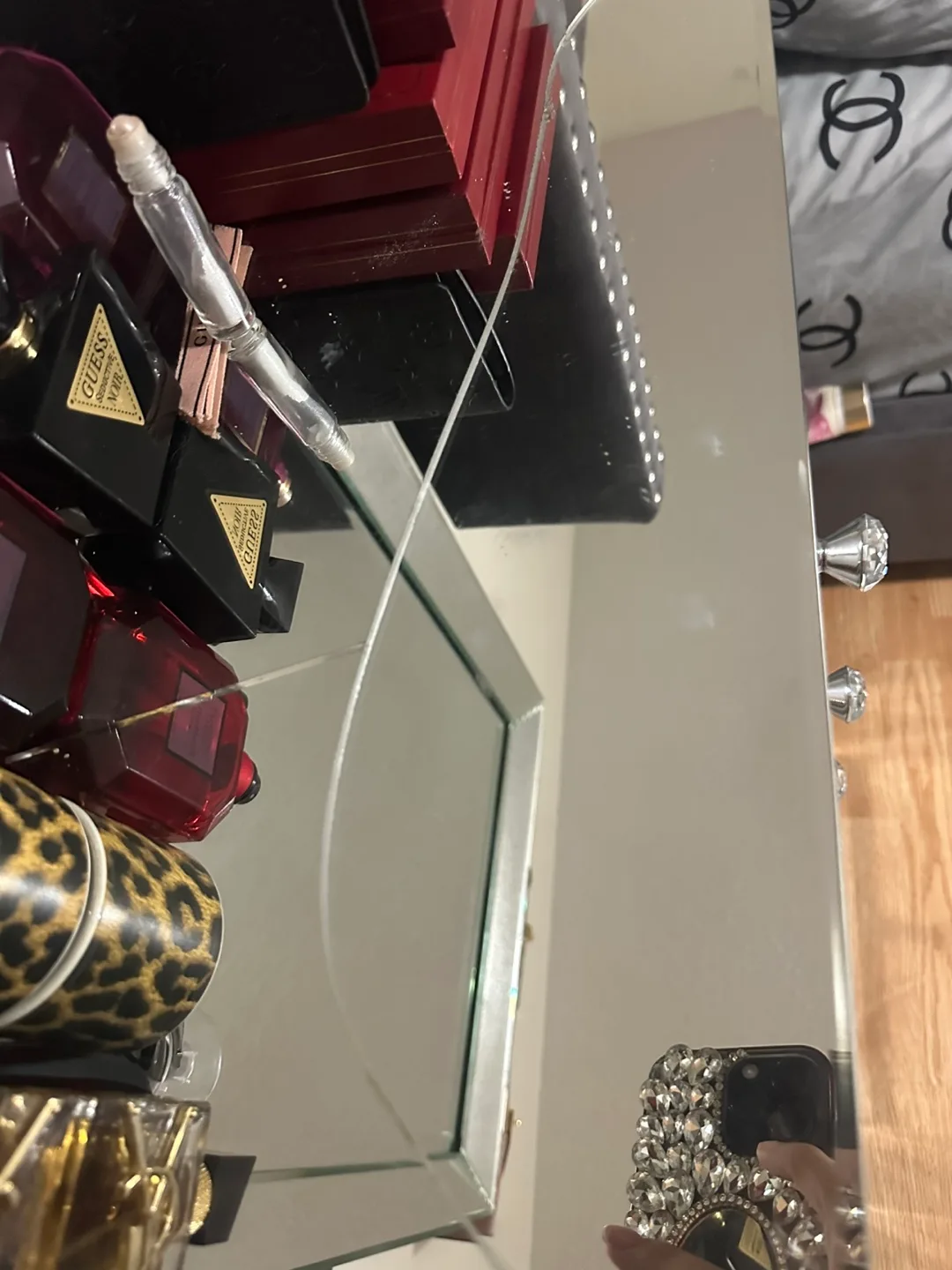 Mirrored 5-Drawer Dresser image indicator(2)