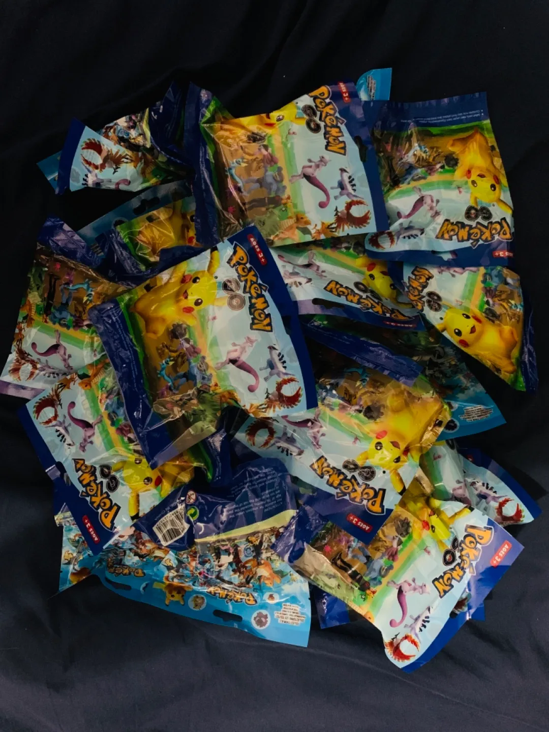 Pokemon Action Figure Lot Of 25 Sealed Bags thumbnail