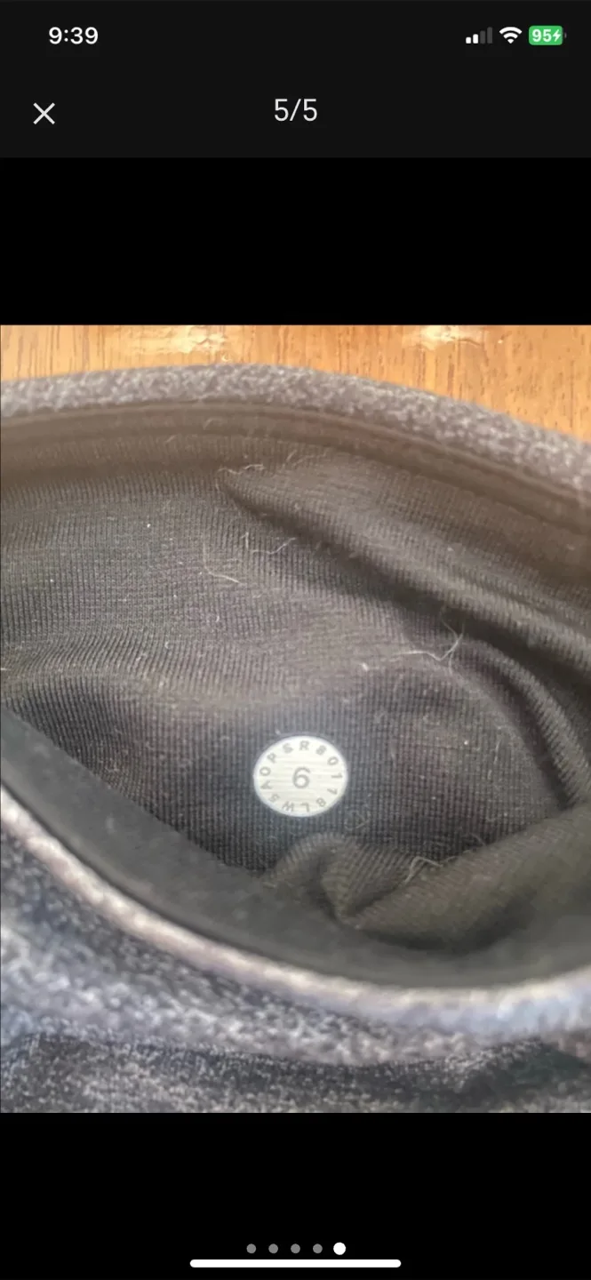 Lululemon Grey Leggings Size 6 image indicator(5)