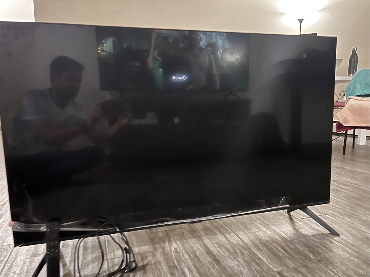 Samsung 50" Crystal UHD CU7000 TV - Like New! - photo 2