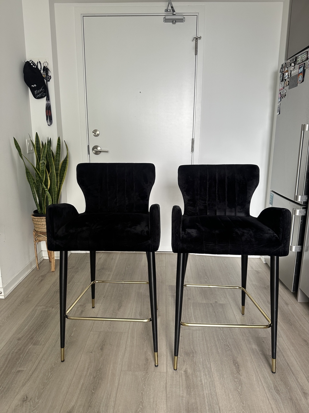 4 Black Velvet Bar Stools, Priced Each. - photo 4