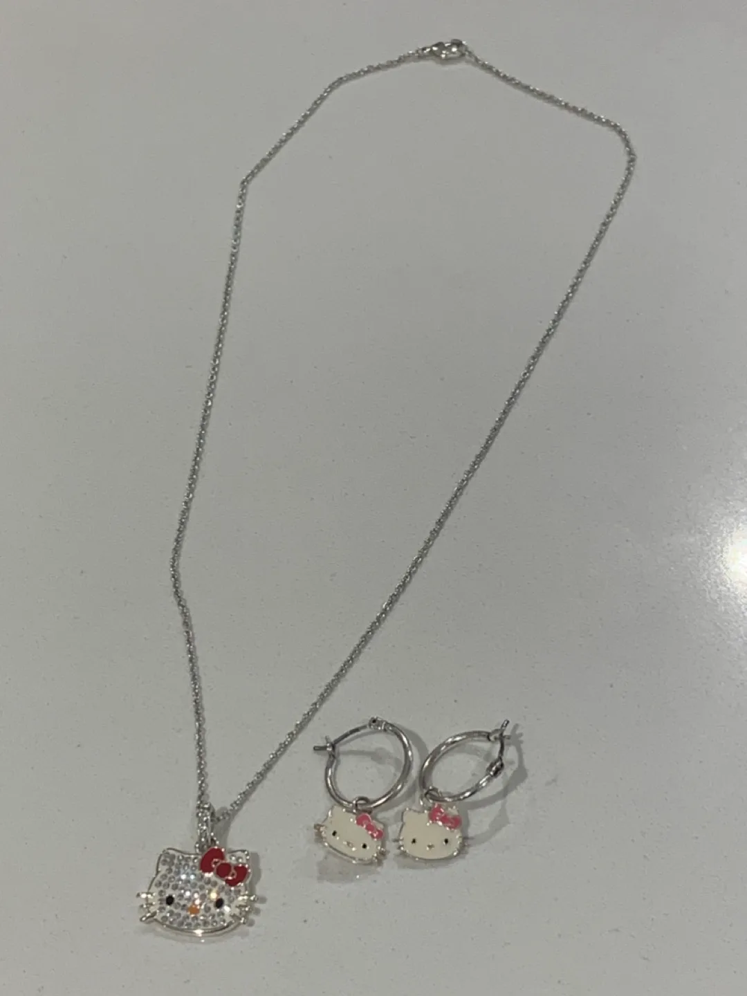 Hello Kitty Necklace & Earrings Set - Fine Silver Plated image indicator(4)