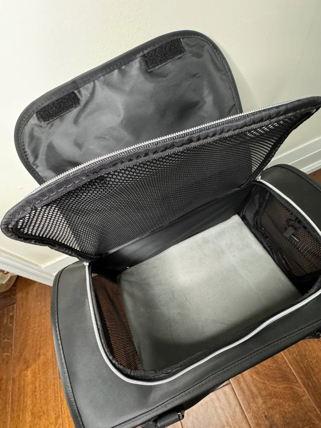 Pecute Pet Carrier - Black image indicator(4)