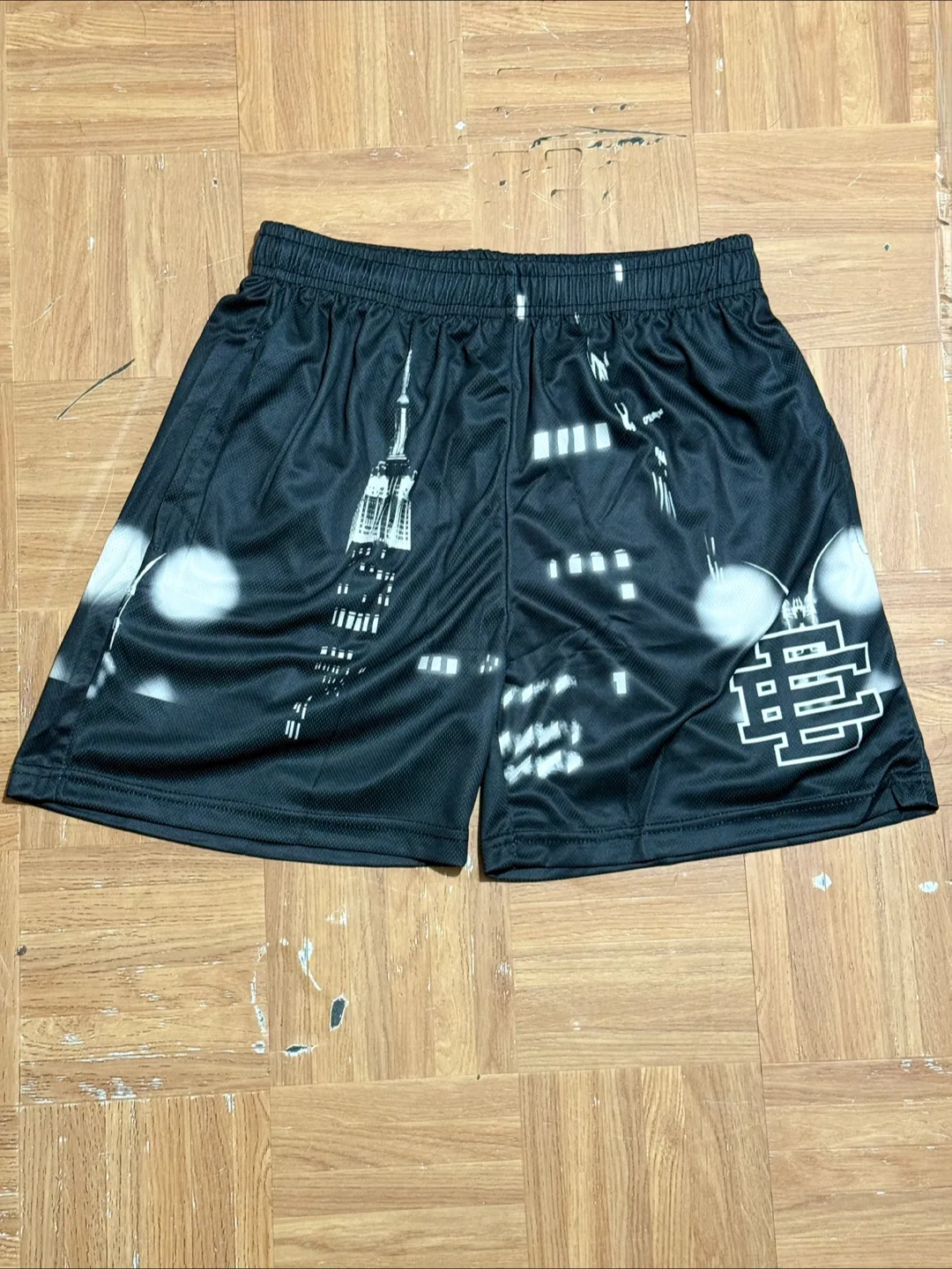 Eric Emanuel EE Basic Short Black Skyline Size L