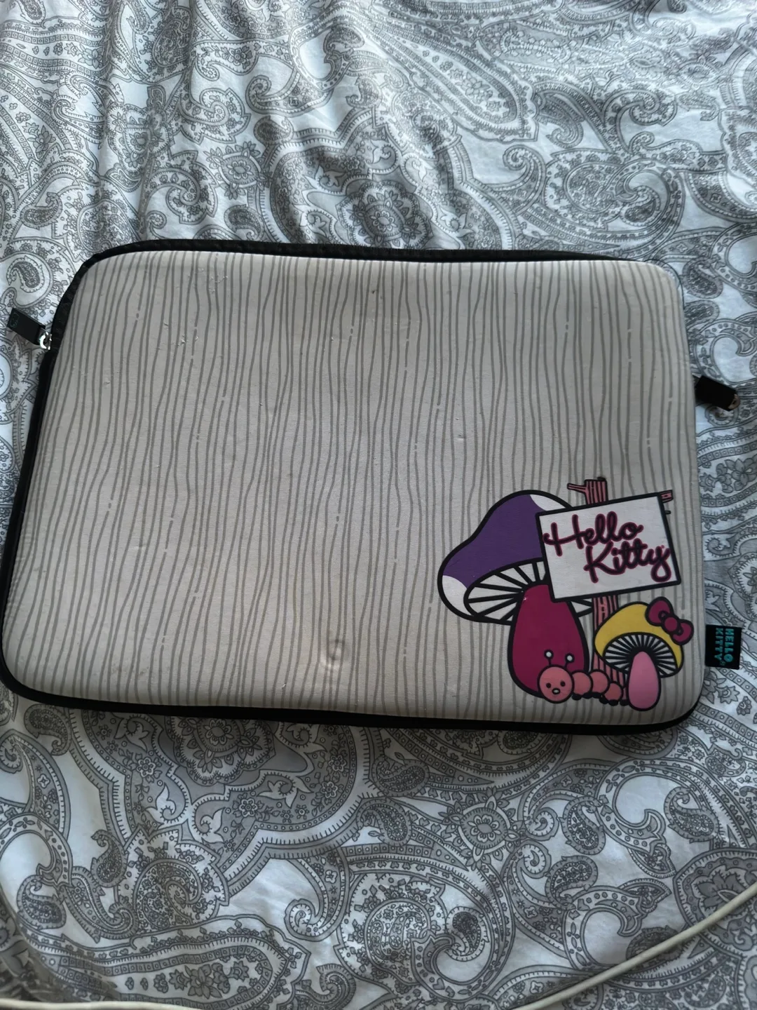 Hello Kitty Laptop Sleeve image indicator(2)