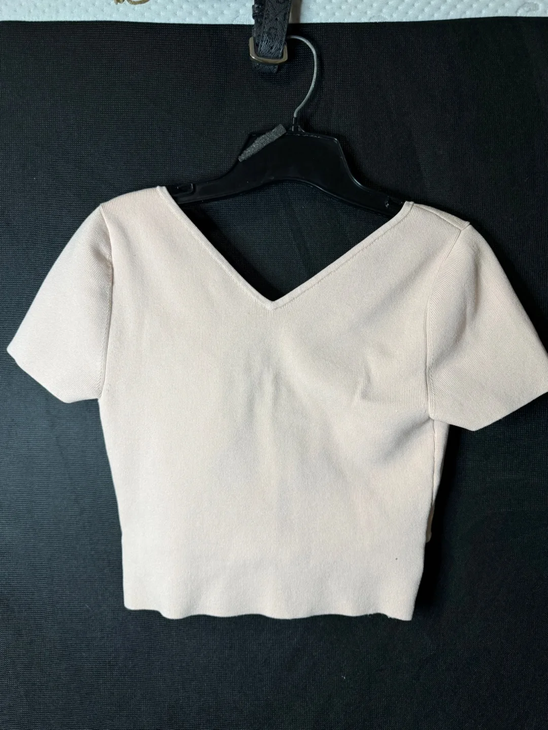 Babaton Sculpt Knit Cross Front Top image indicator(4)