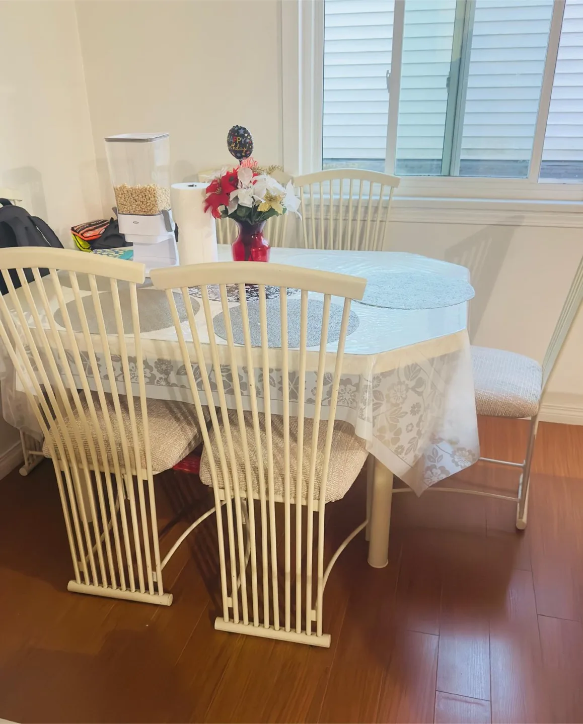 Dining Table with 6 Chairs - Off White