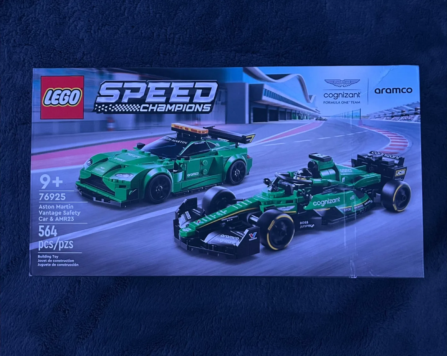 New LEGO Speed Champions Aston Martin Vantage Set thumbnail