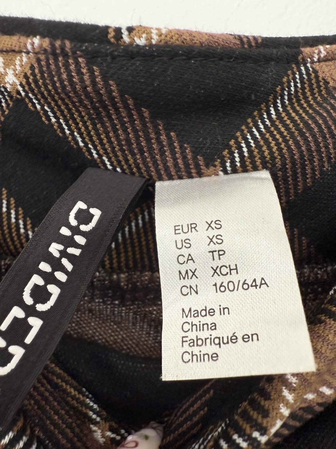H&M plaid mini skirt - photo 3