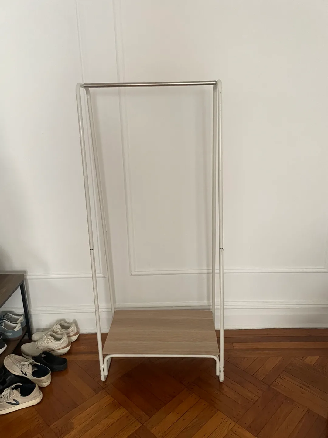 White clothing rack thumbnail
