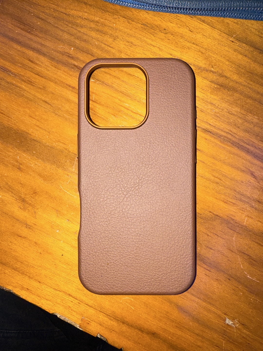 FREE iPhone 16 Pro OtterBox Symmetry Series Cactus Leather Case - photo 2