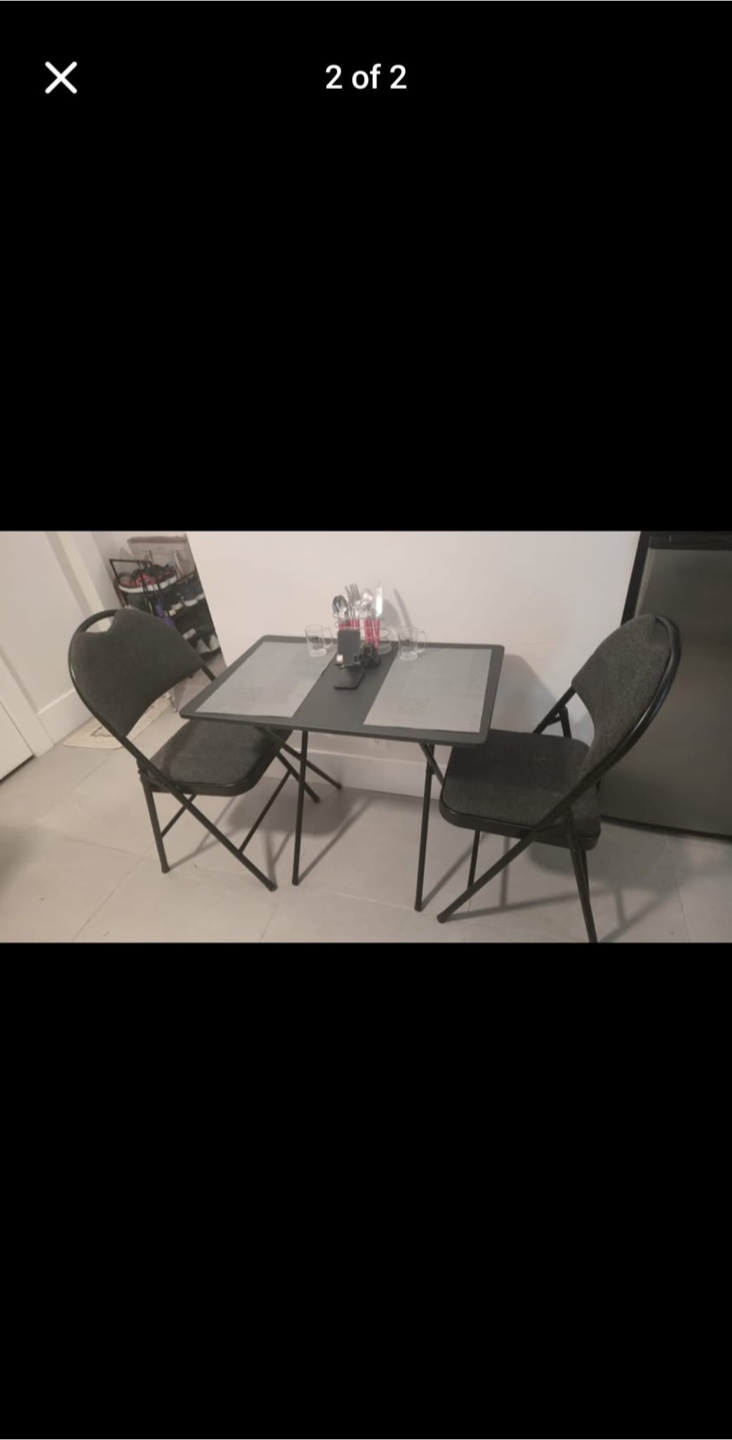 Small table with 2 chairs - photo 2