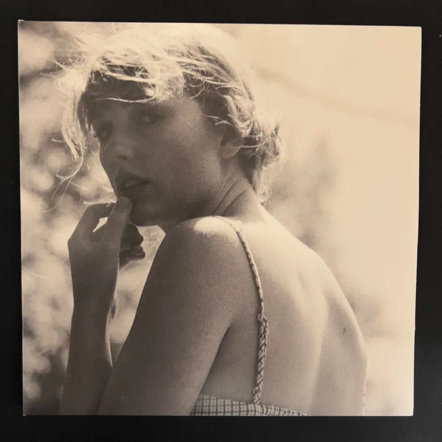 Taylor Swift Folklore - Target Exclusive Red Vinyl image indicator(2)