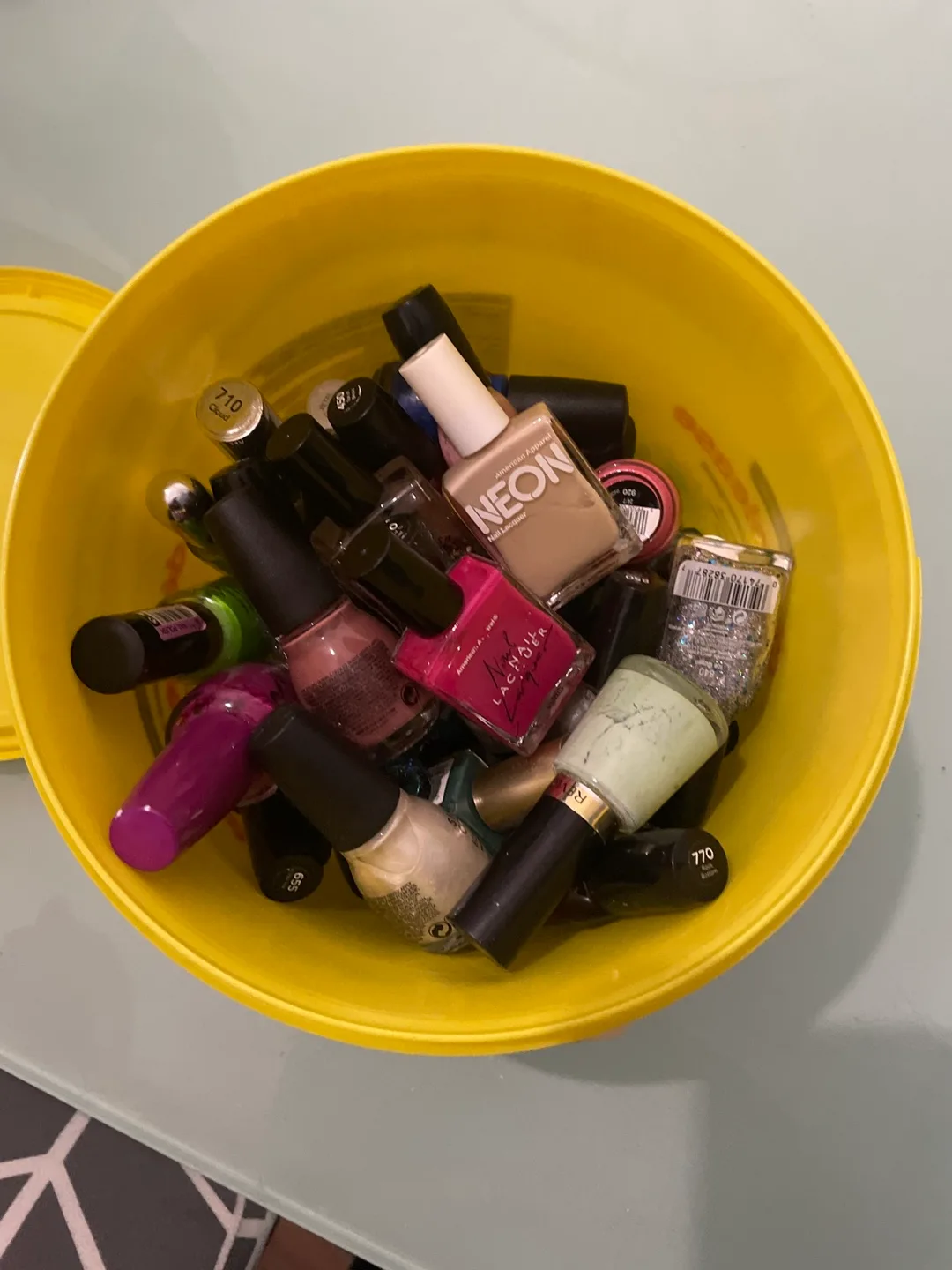Mixed Lot of Nail Polish thumbnail