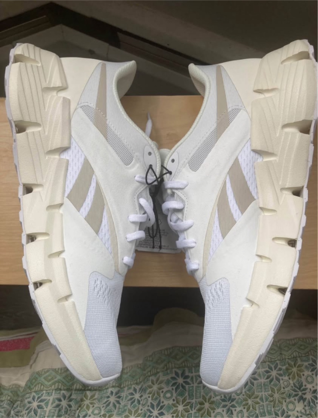 Brand New Reebok ZIG DYNAMICA 5( Men Size US-10)