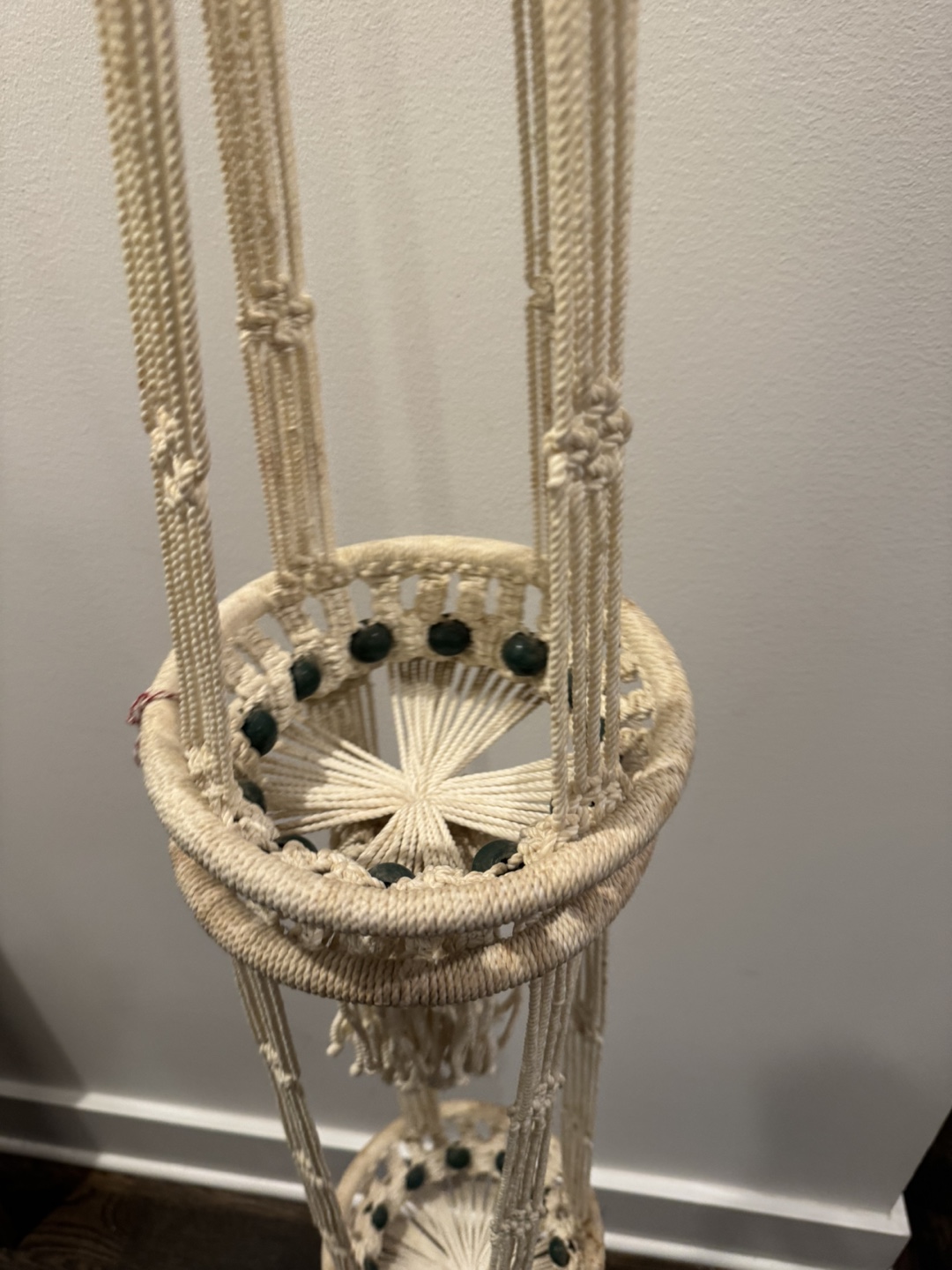 Macrame plant hanger beige - photo 2
