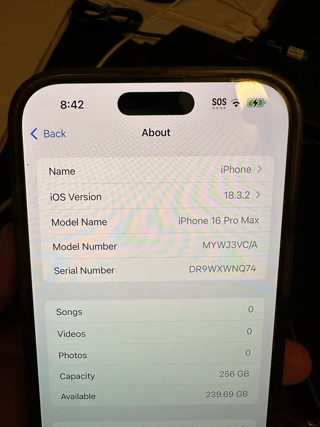 Like New iPhone 16 Pro Max 256GB 100% battery health image indicator(3)