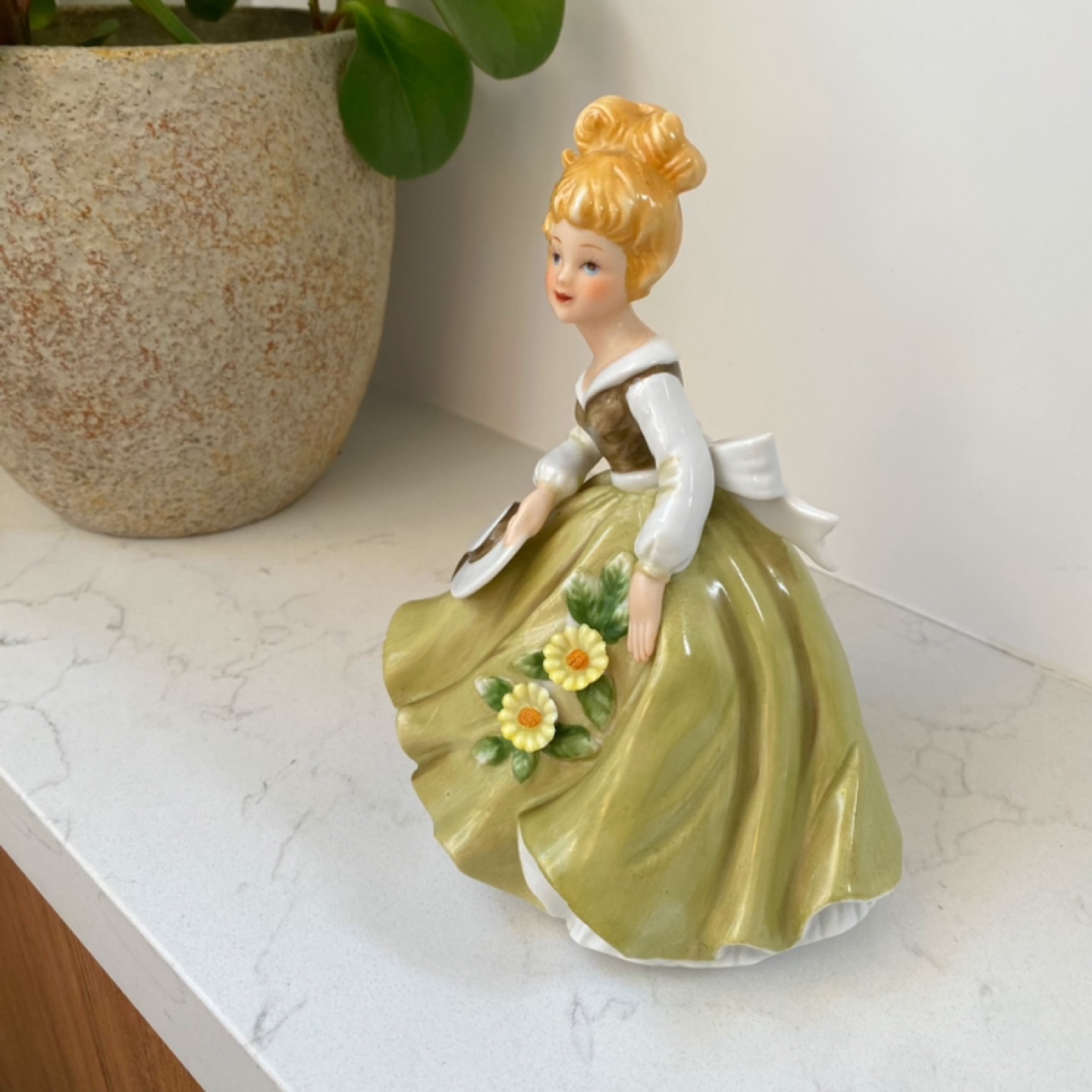Vintage Figurine - photo 4