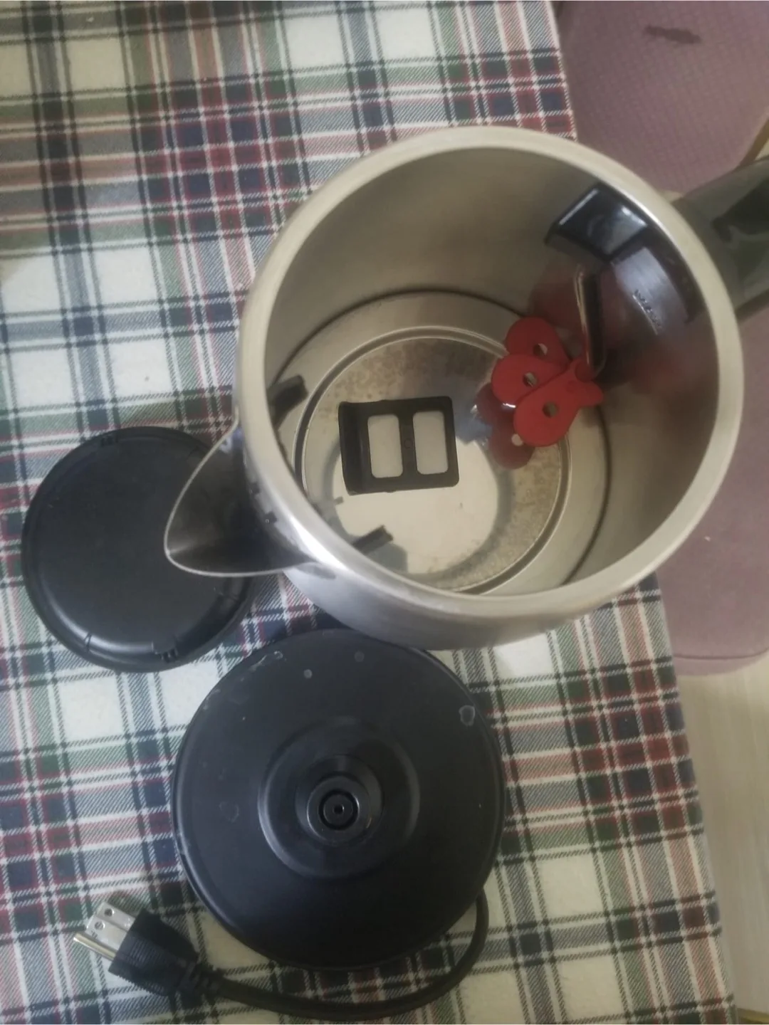 Black+Decker 1.7L Stainless Steel Kettle - New image indicator(5)