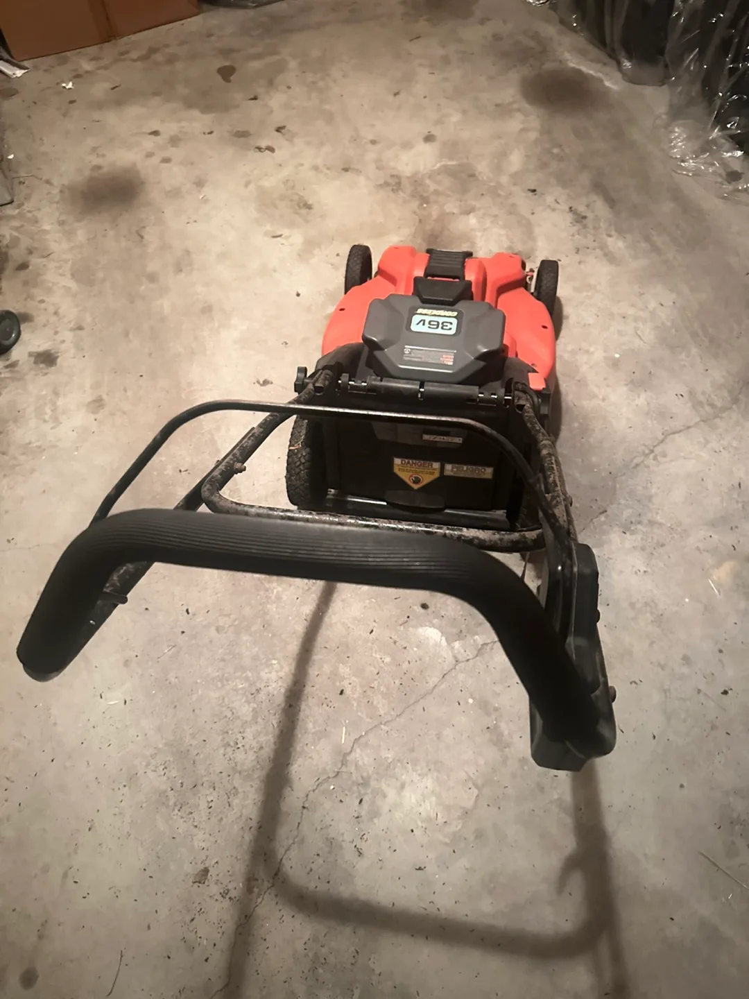 Black & Decker 36V Cordless Lawn Mower image indicator(2)