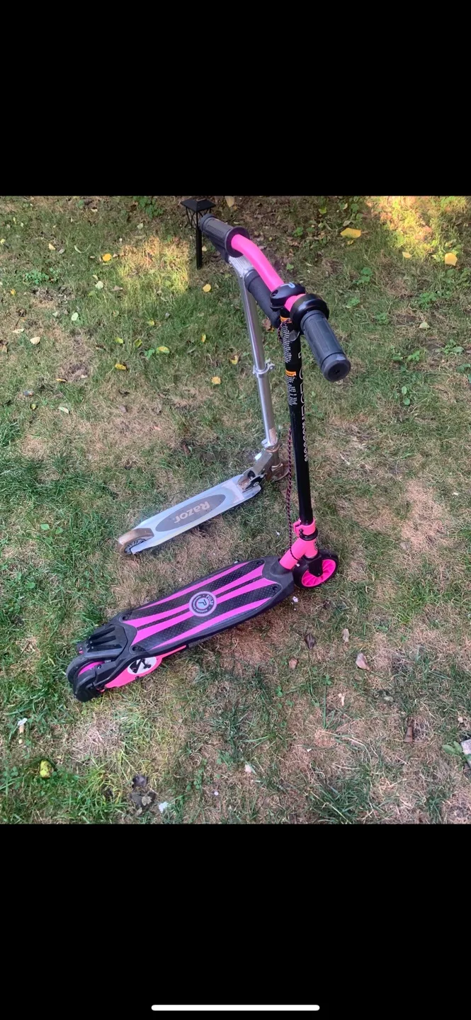 2 Scooters Set thumbnail