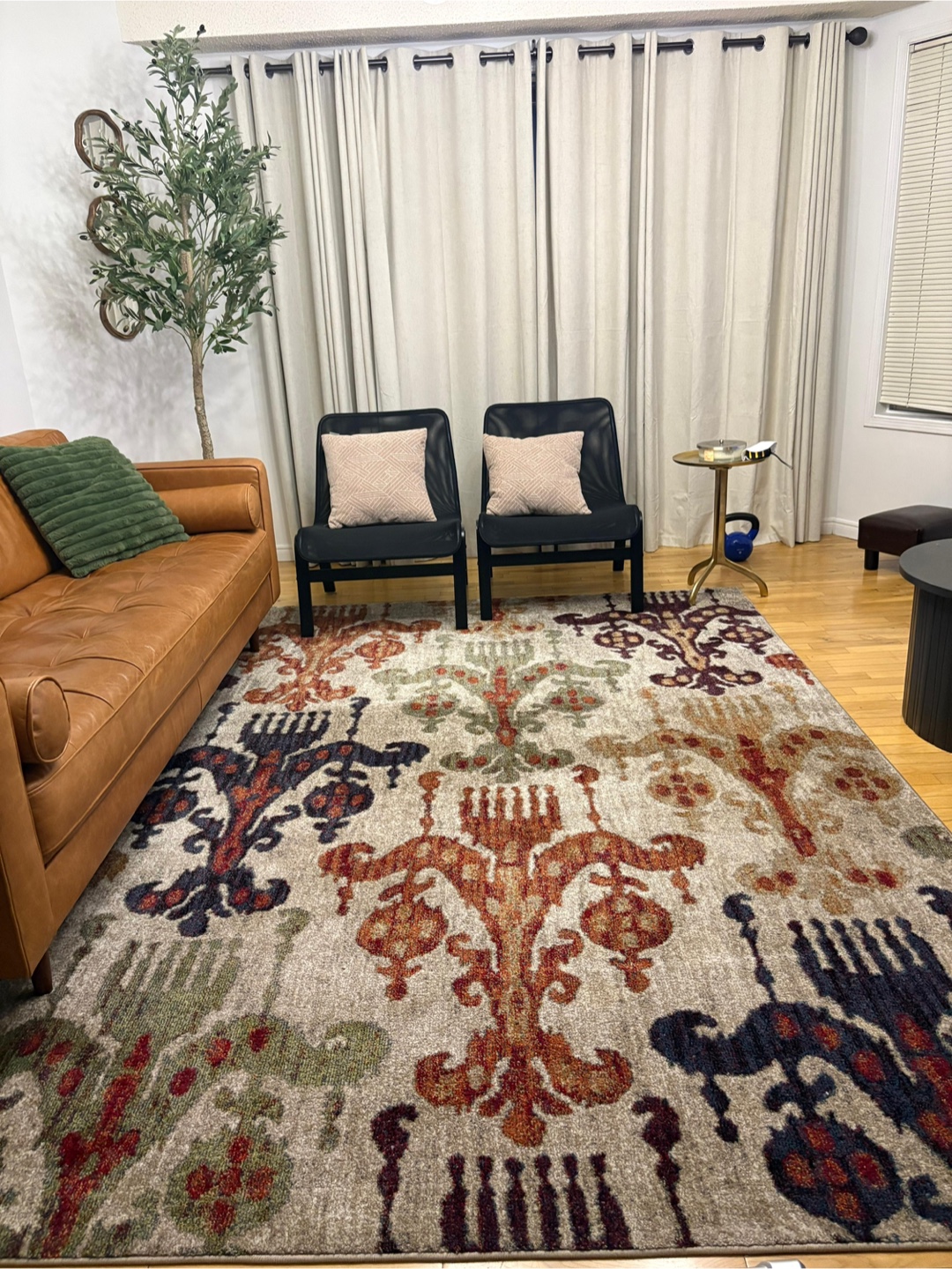 Large Area Rug, patterned, 6.5*9.5 feet - photo 4