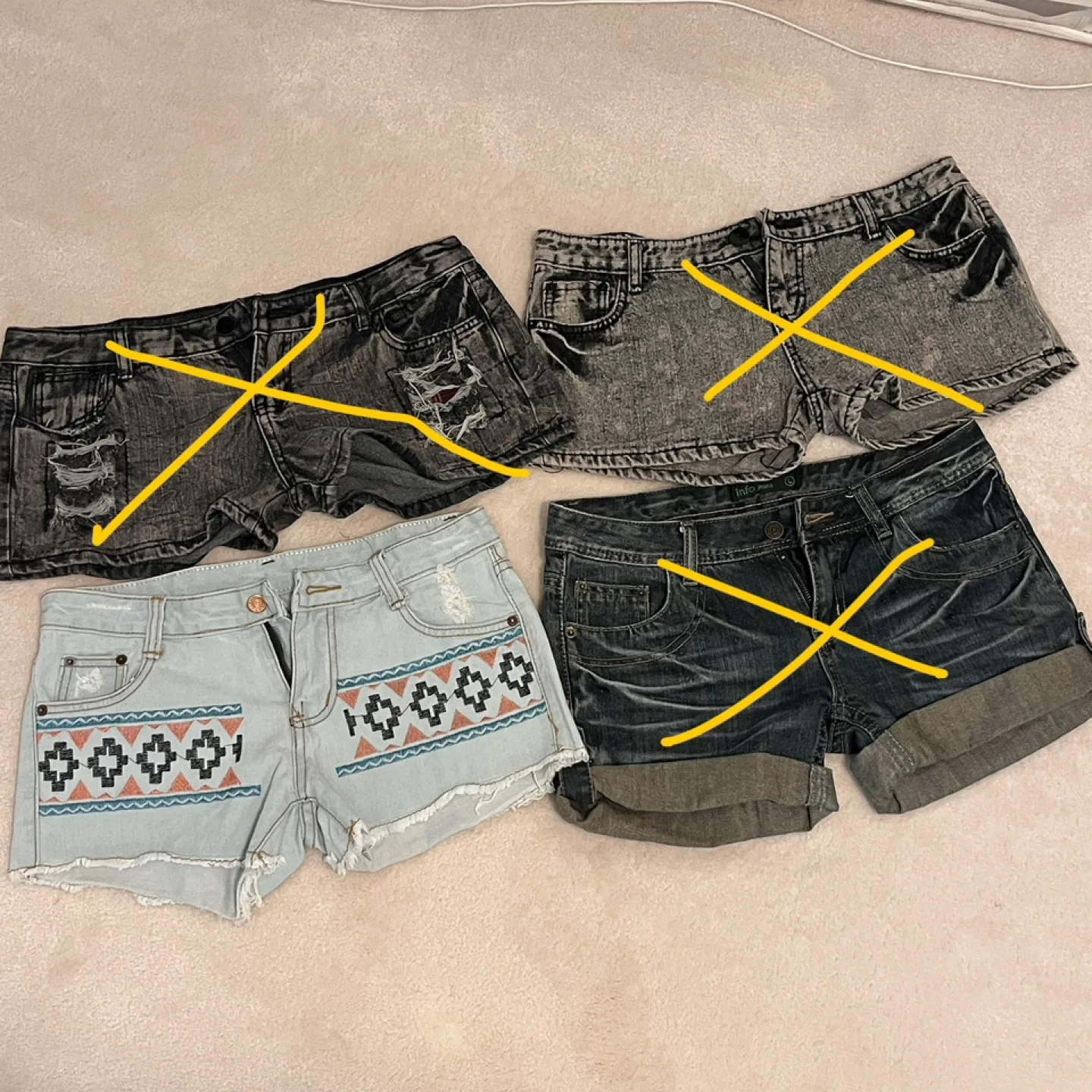 Jean shorts thumbnail