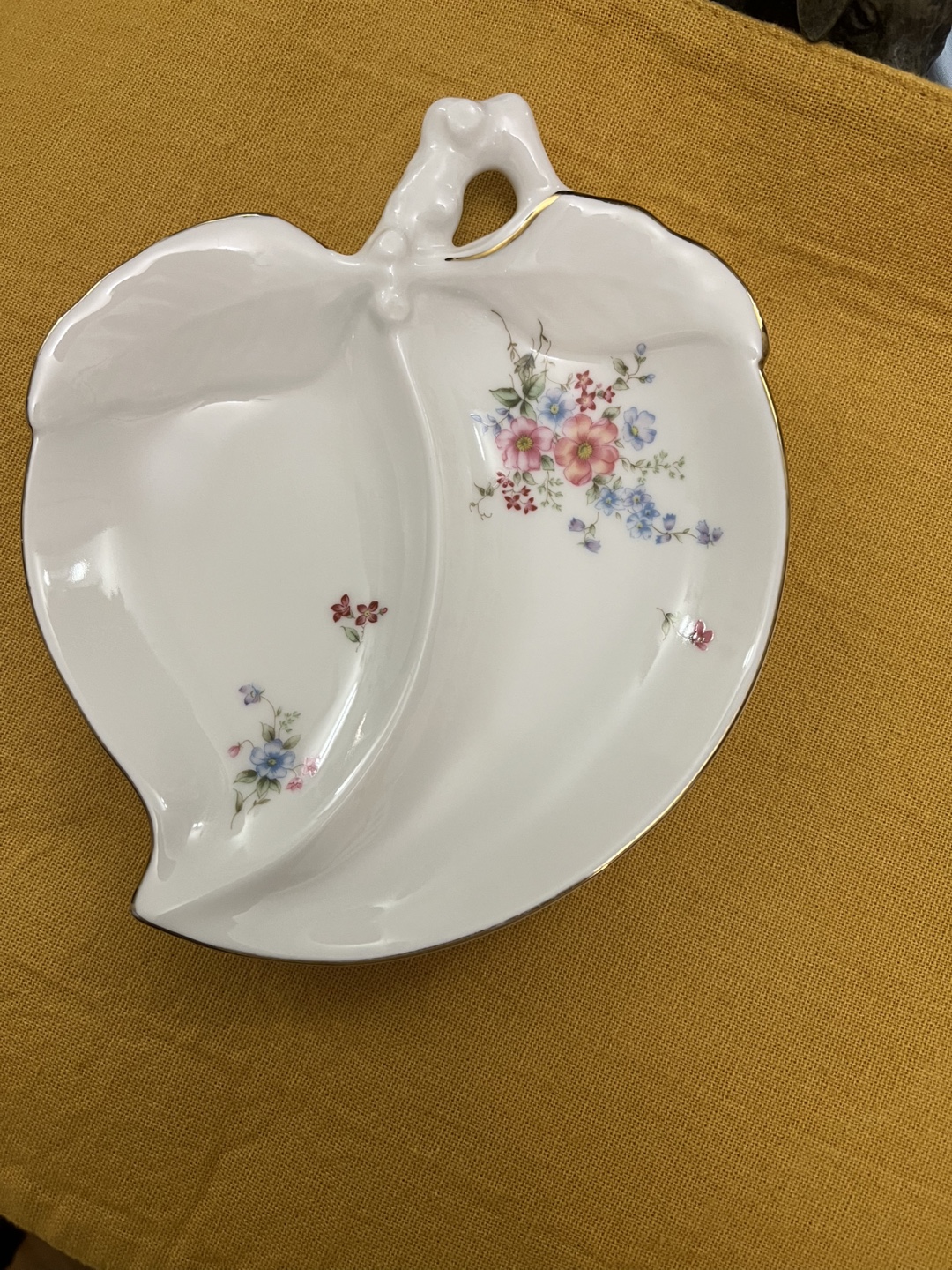 Home Beautiful Petite Bone China Leaf Dish - photo 2