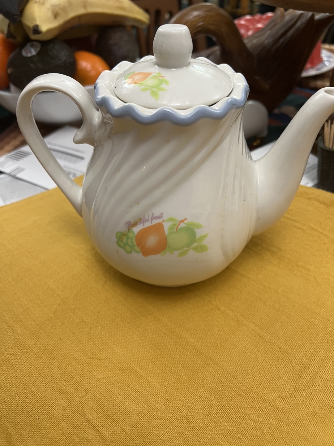 Home Beautiful Petite Bone China Leaf Dish