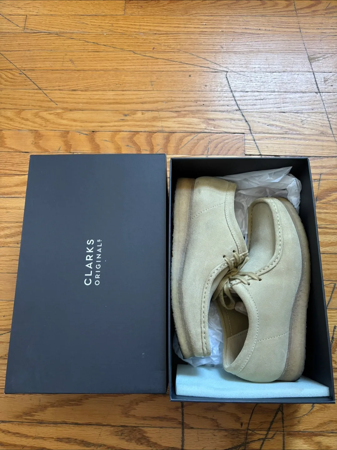 Clarks Originals Wallabee Shoes, Size 8 thumbnail