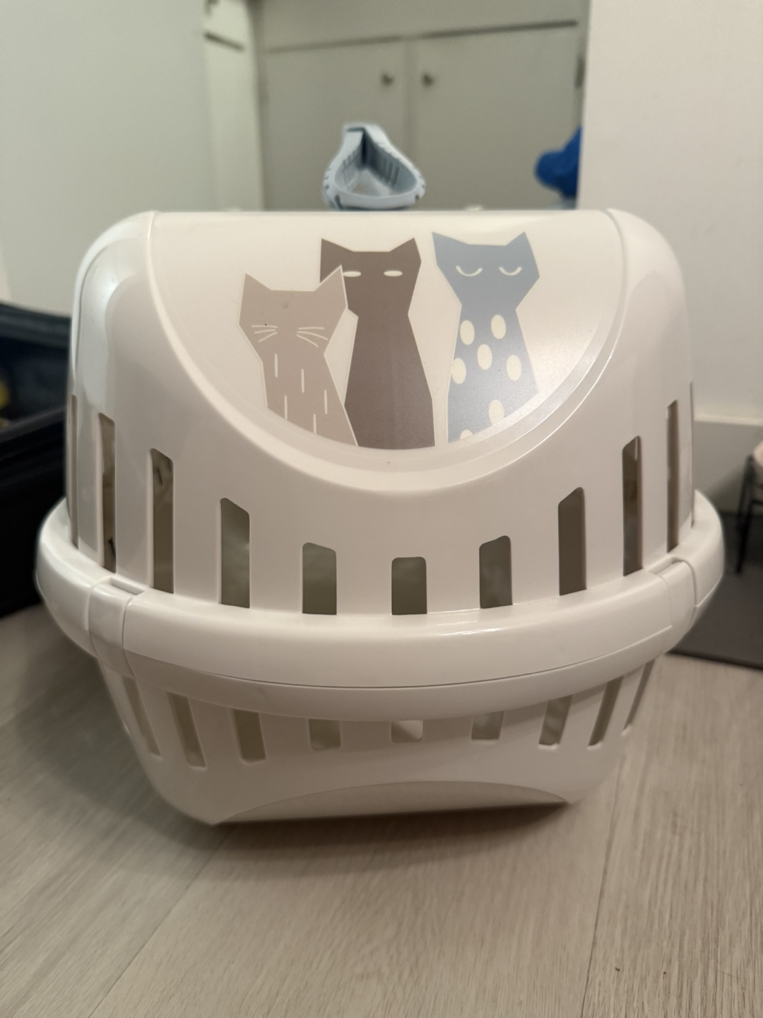 White Cat Carrier - photo 3