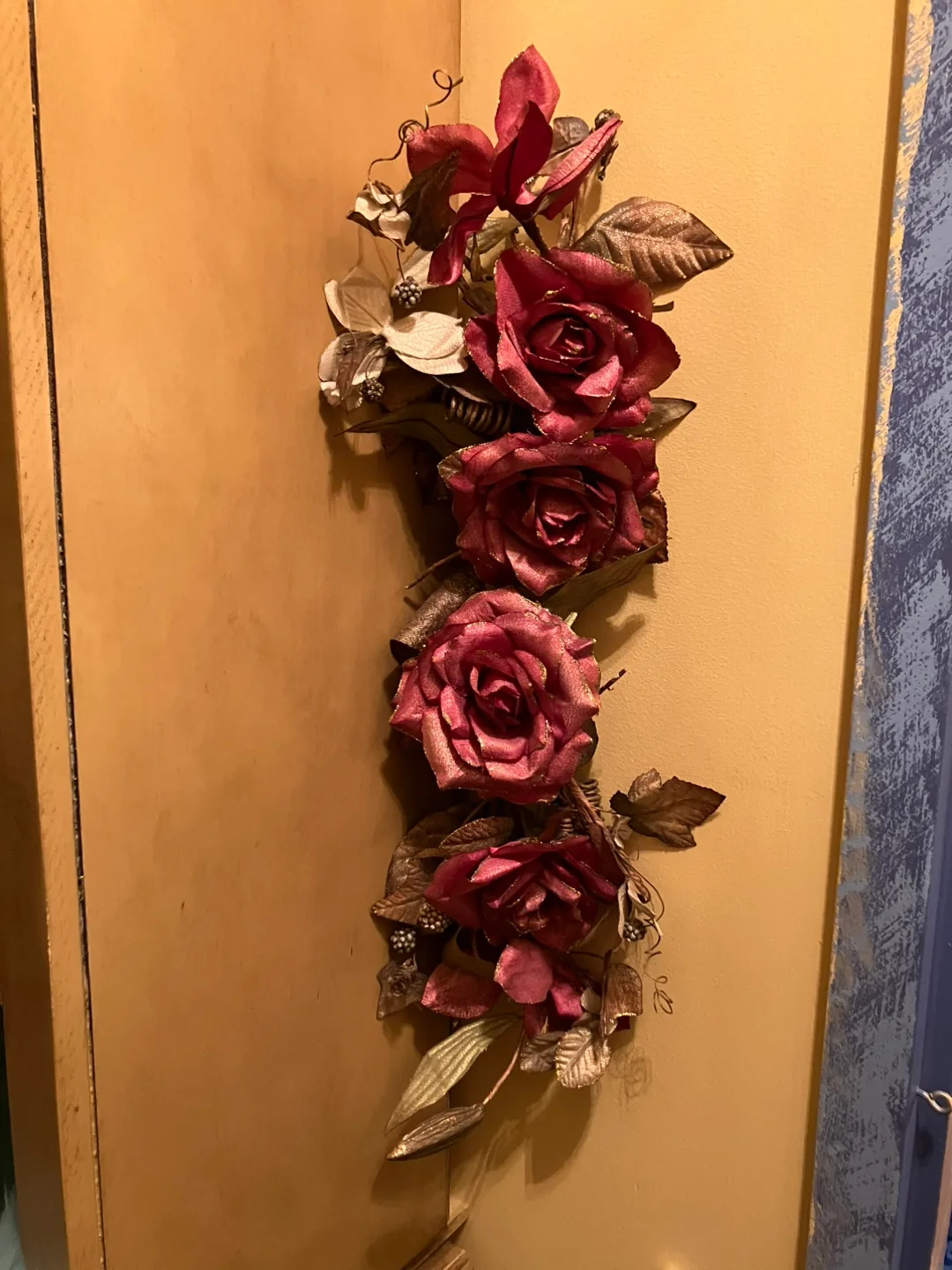 Floral wall decor thumbnail