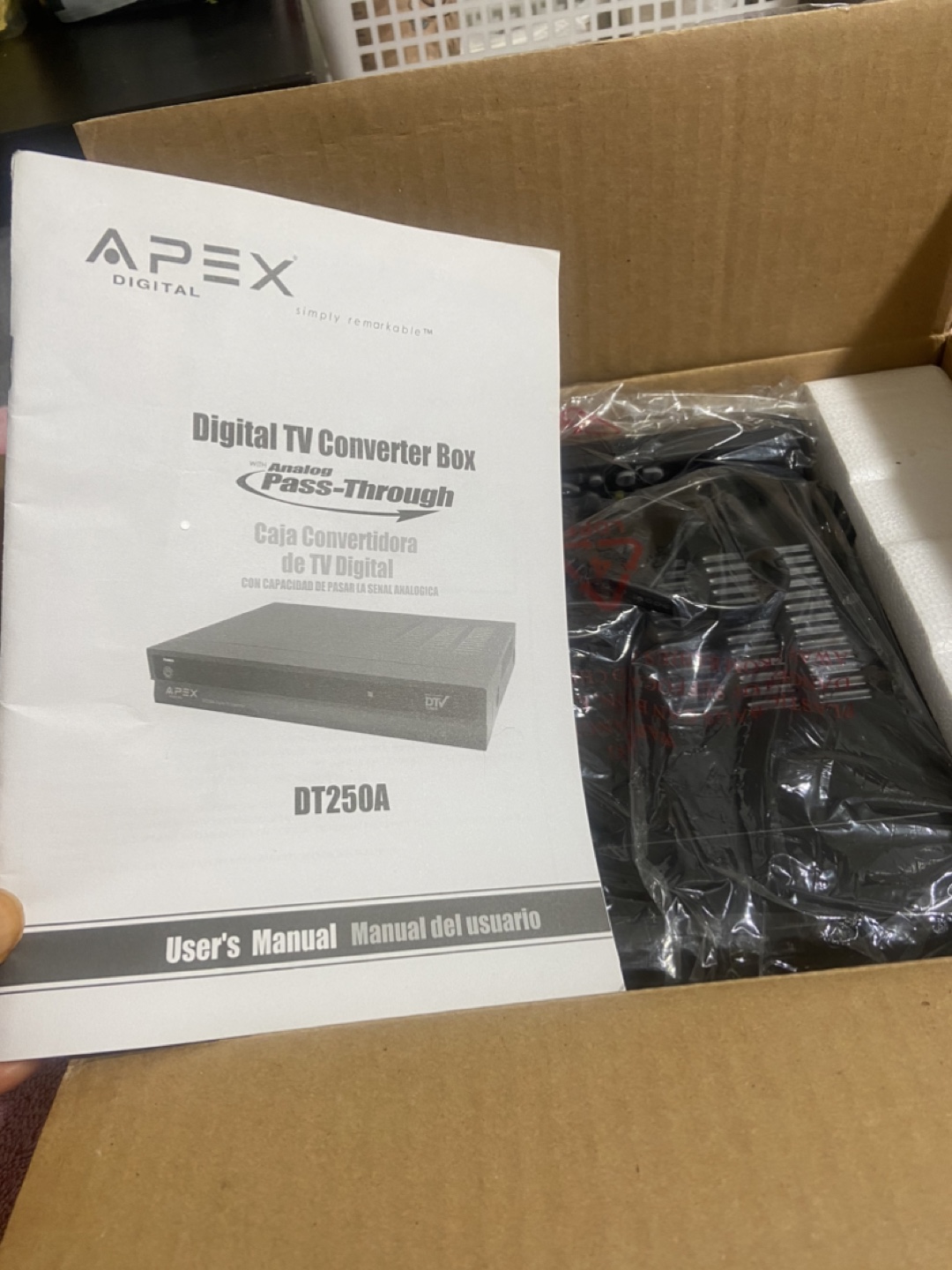 Apex Digital TV Converter Box DT250A - New in Box! - photo 3