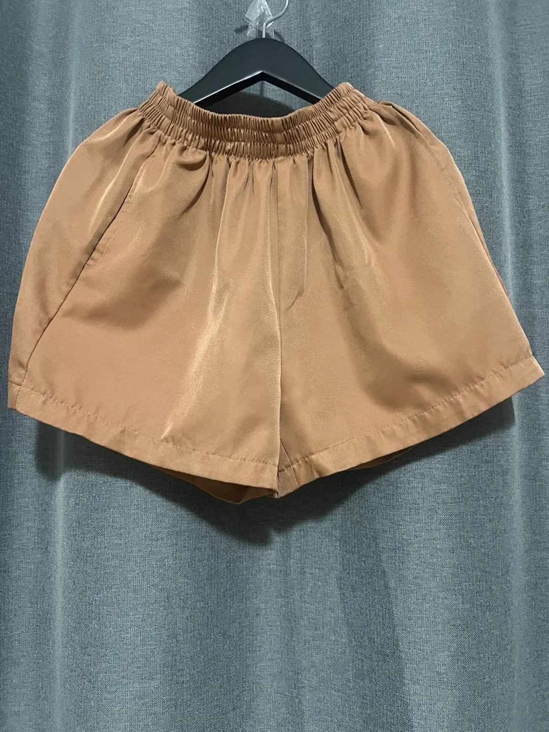 Brown Shorts - Size M-L image indicator(2)