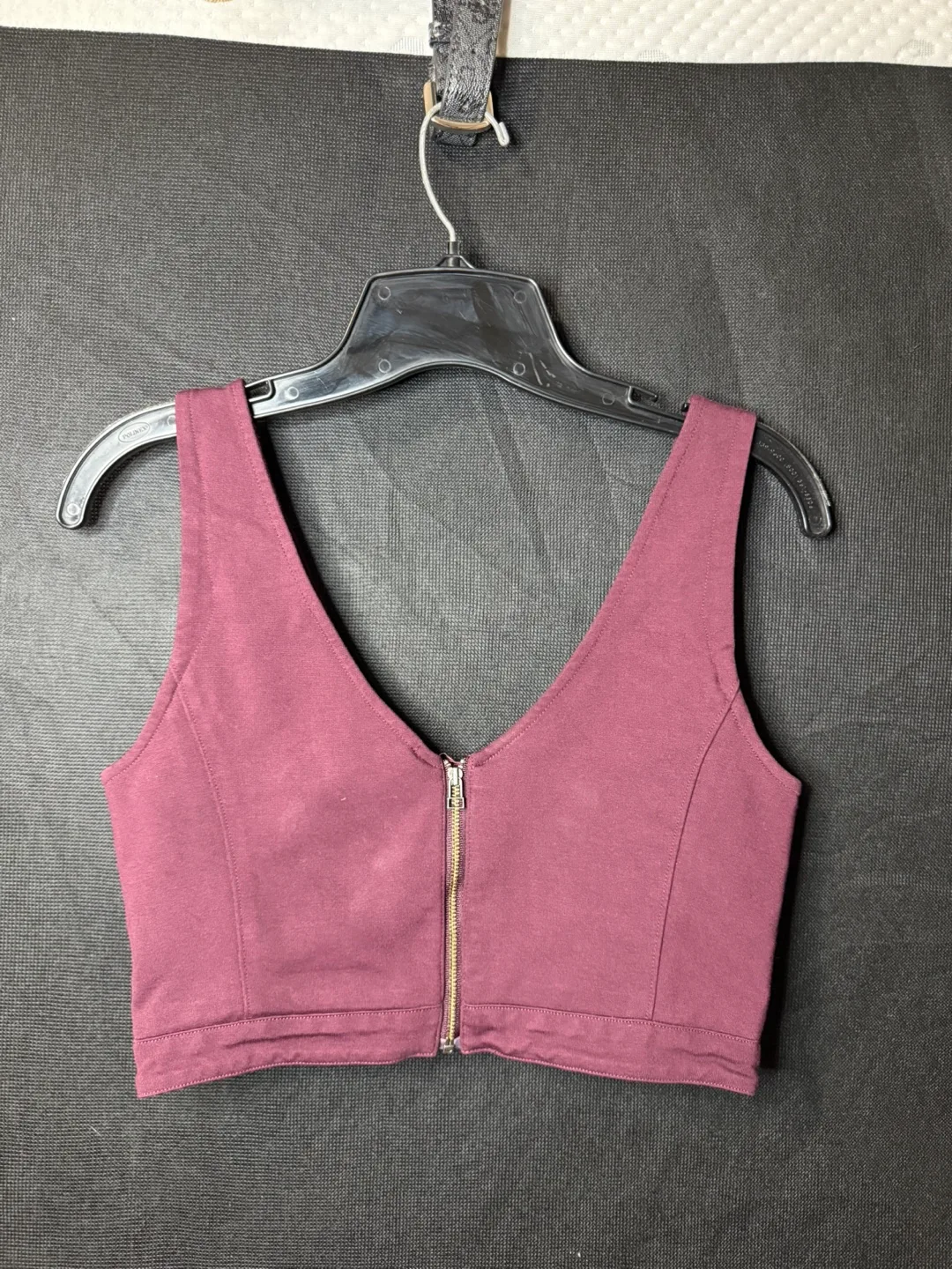 Sunday Best Cropped Tank image indicator(3)