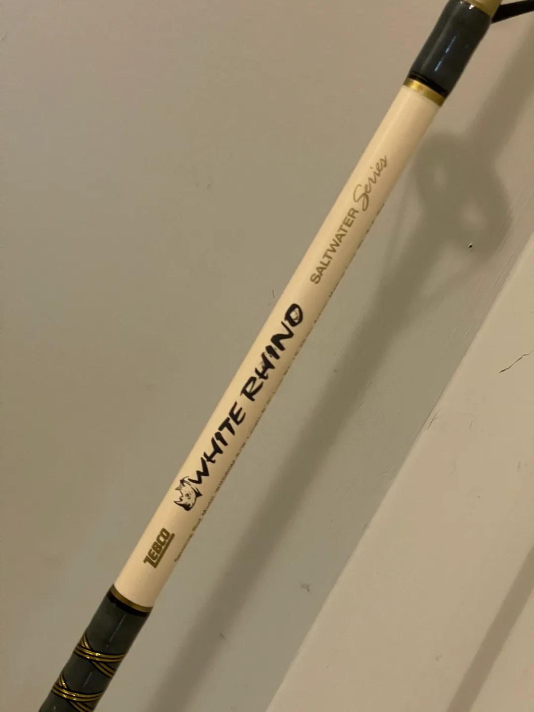 Zebco White Rhino Saltwater Fishing Rod + Quantum XG3 Reel image indicator(2)