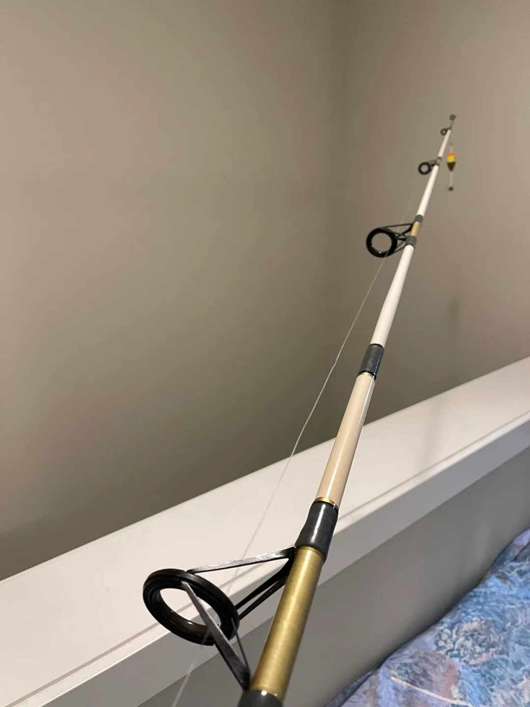 Zebco White Rhino Saltwater Fishing Rod + Quantum XG3 Reel image indicator(7)