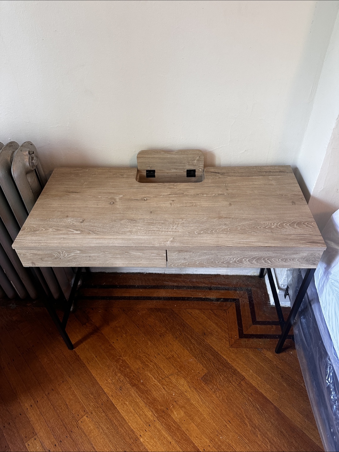 Wood & Black Metal Desk - photo 2