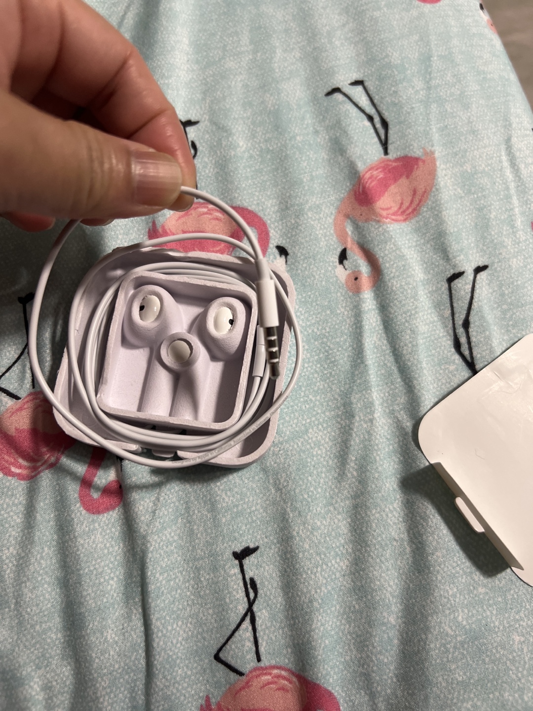 White Earphones without mic - Like New - photo 2