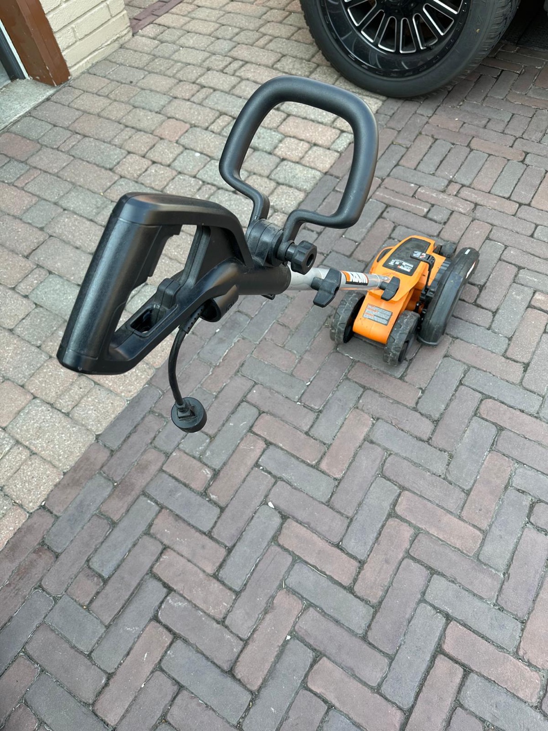 Worx Electric Lawn Edger - photo 2